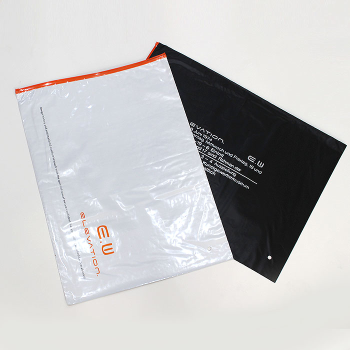 Zipper pocket