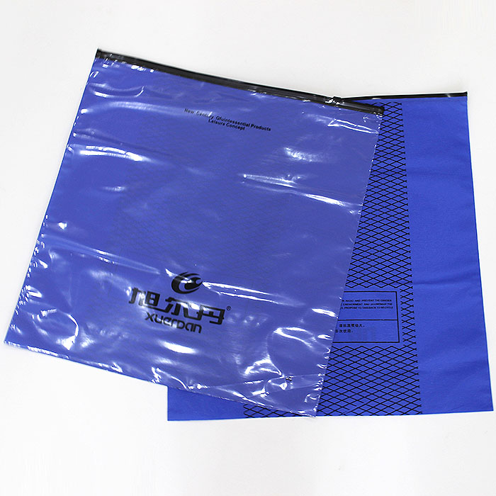 Zipper pocket